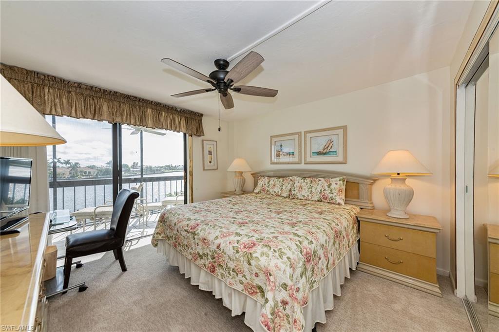 591 Seaview CT A-306 photo 8