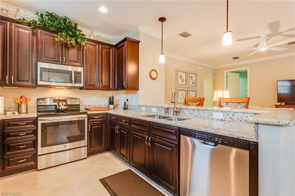 9082 Capistrano ST N 48-5 photo 7