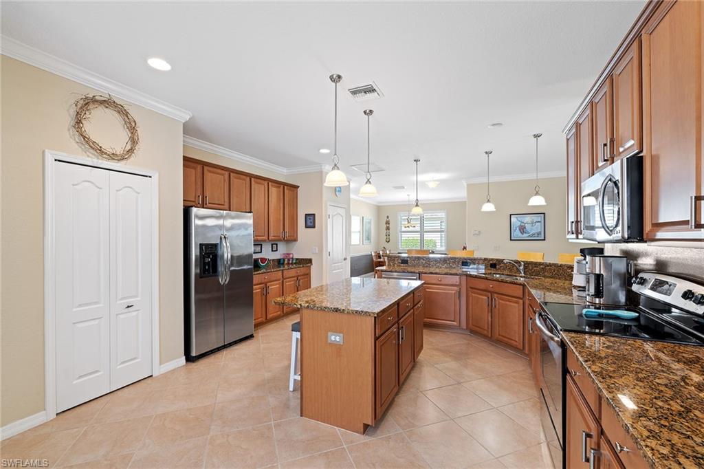 3837 Ruby WAY photo 11