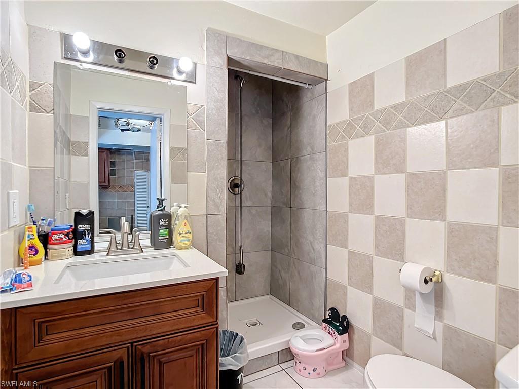 4924 Hawaii BLVD 5 photo 38