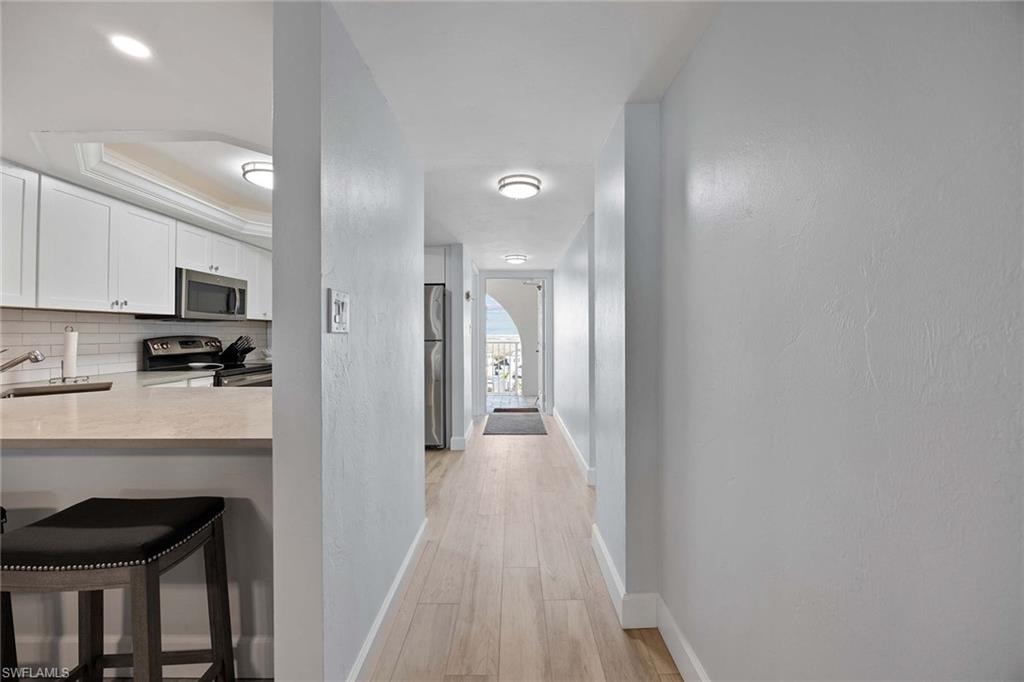 26000 Hickory BLVD 805