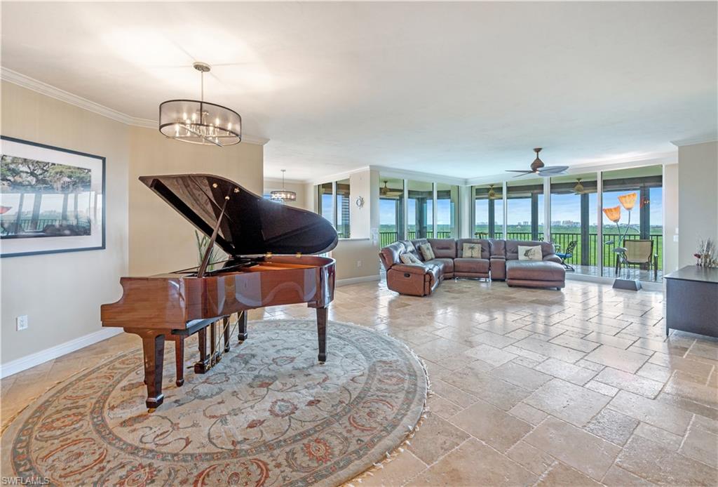 455 Cove Tower DR 1101