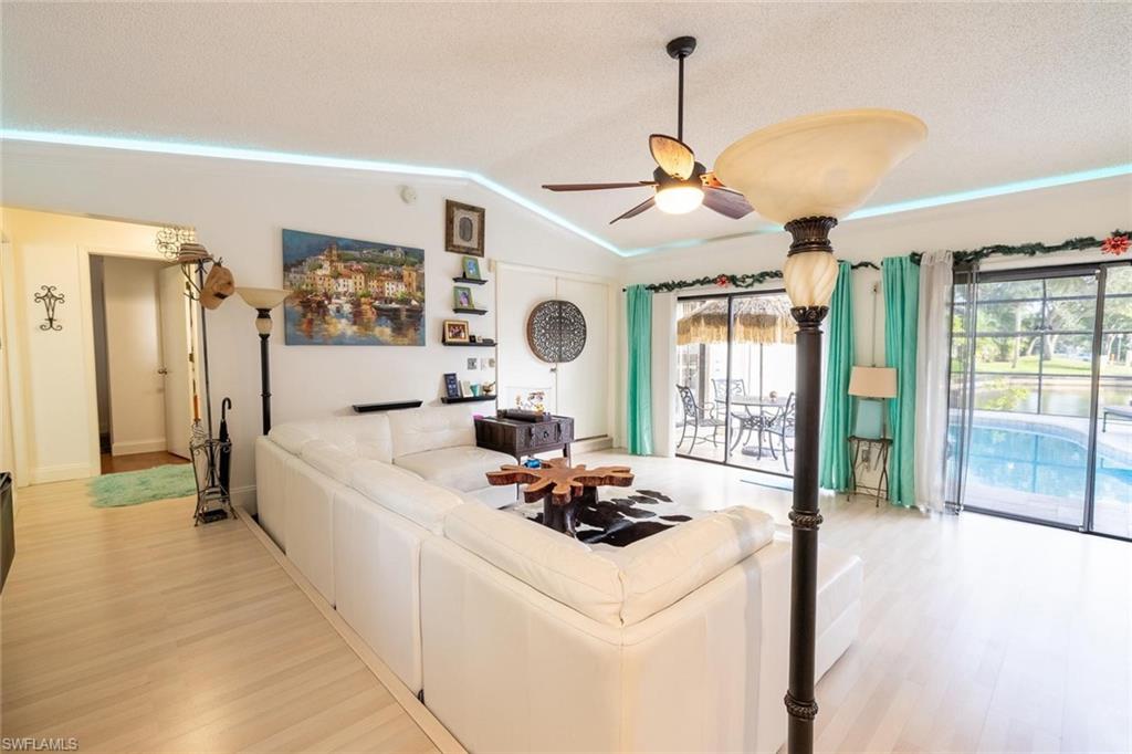 9697 Galley CT photo 15
