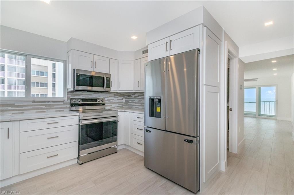 New Cabinets & Stainless Appliances!