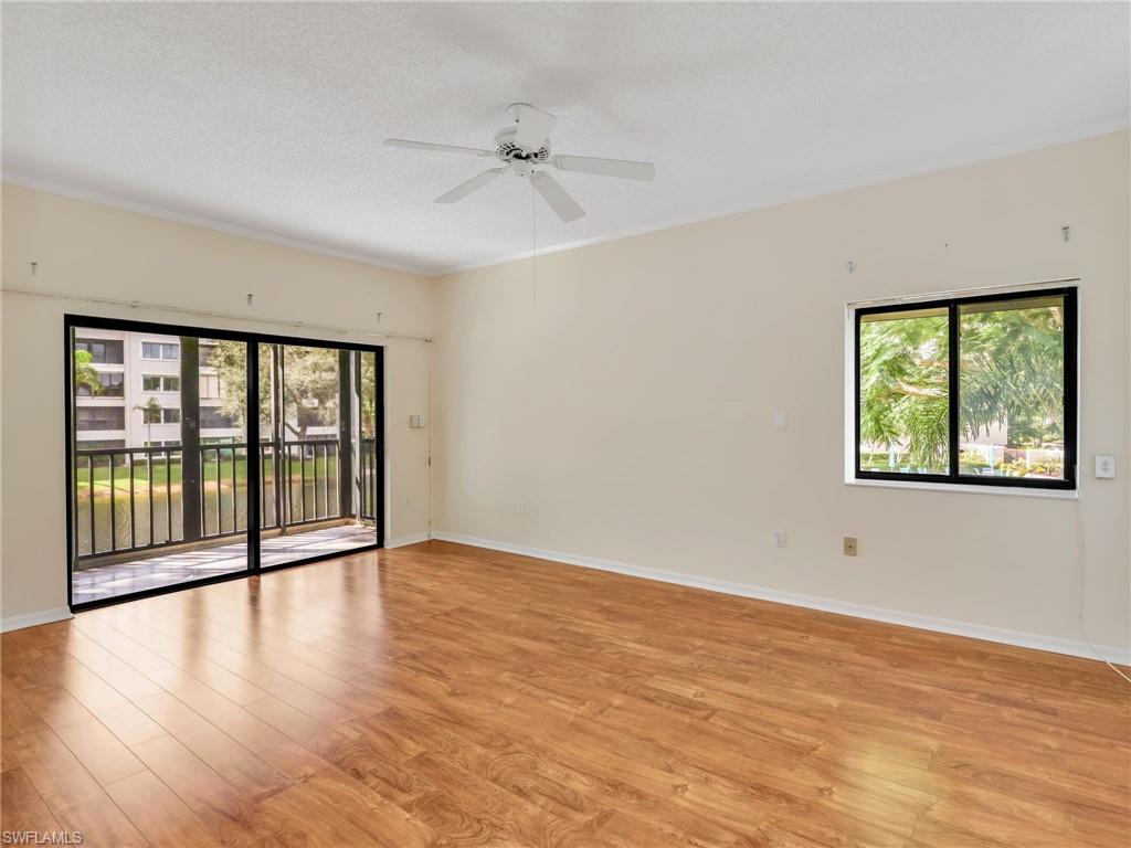 900 Arbor Lake DR 9-206