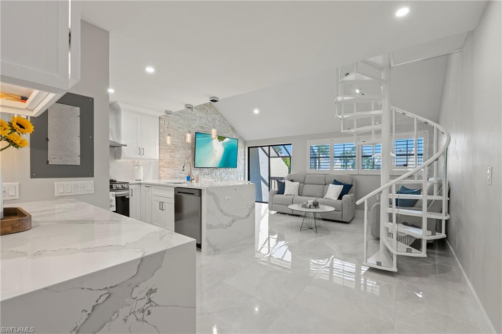 8765 Lateen LN 203 photo 6
