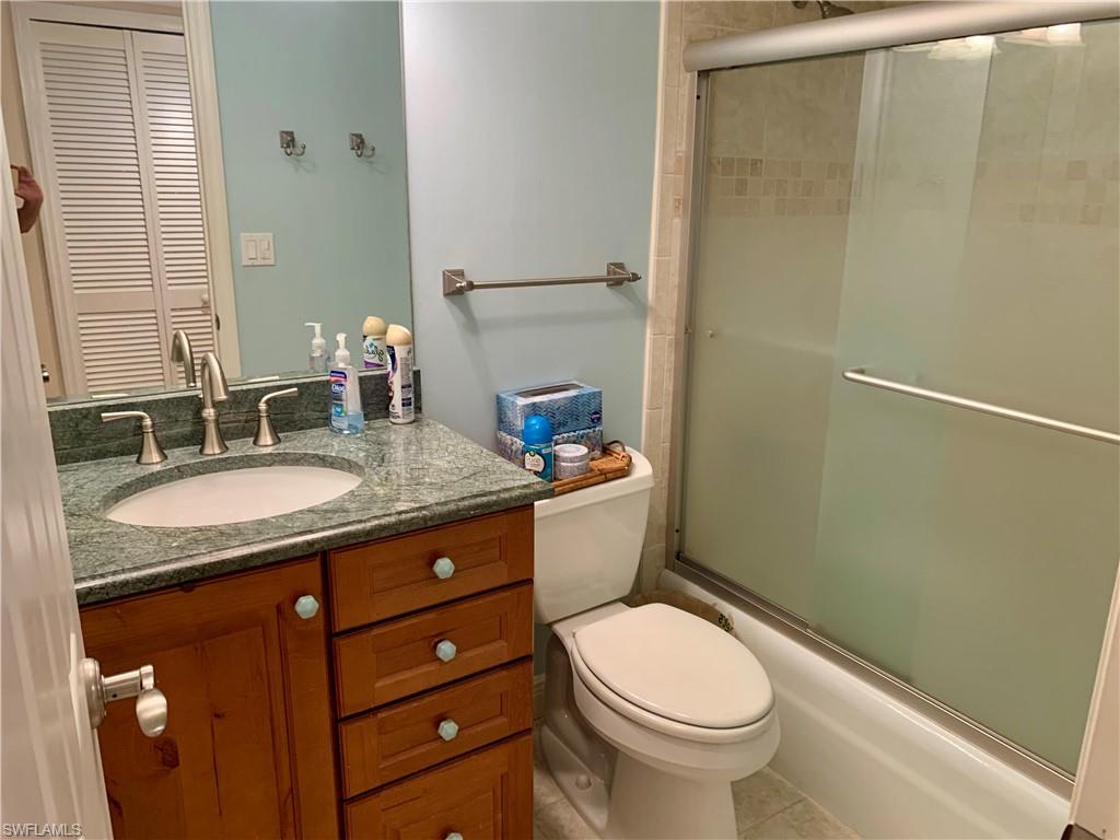 333 Harbour DR 211 photo 26