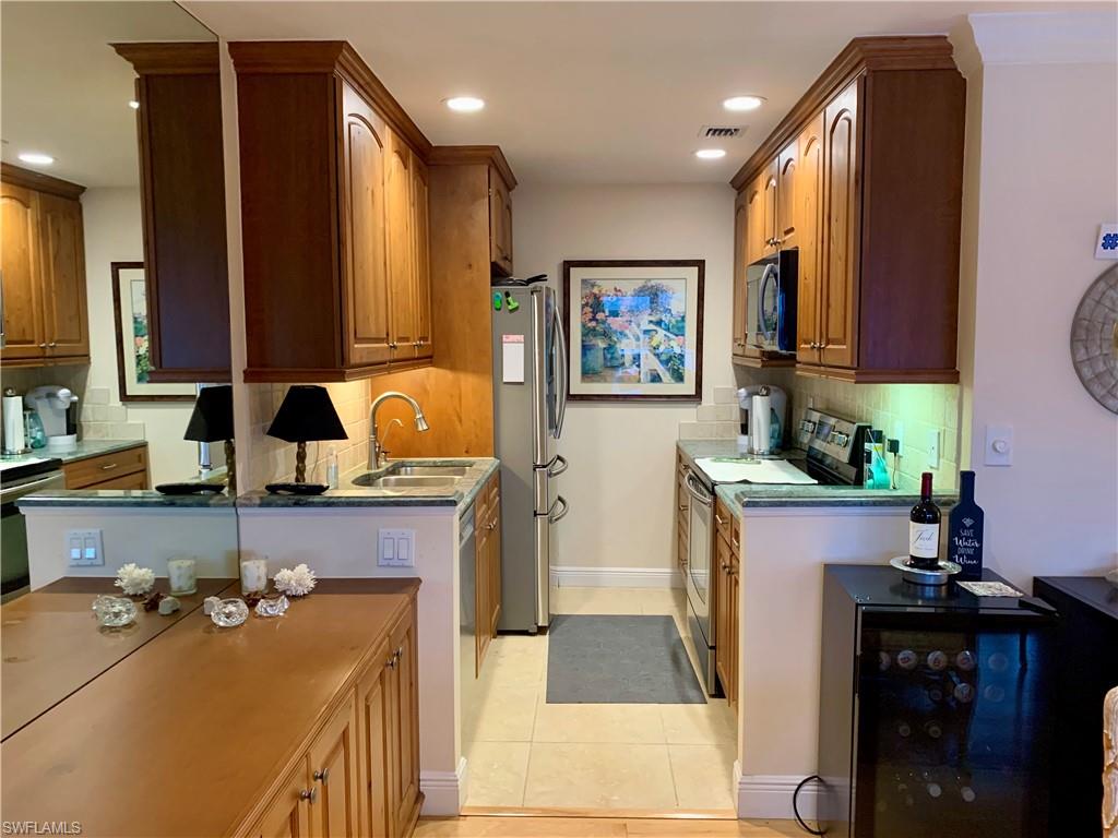 333 Harbour DR 211 photo 22