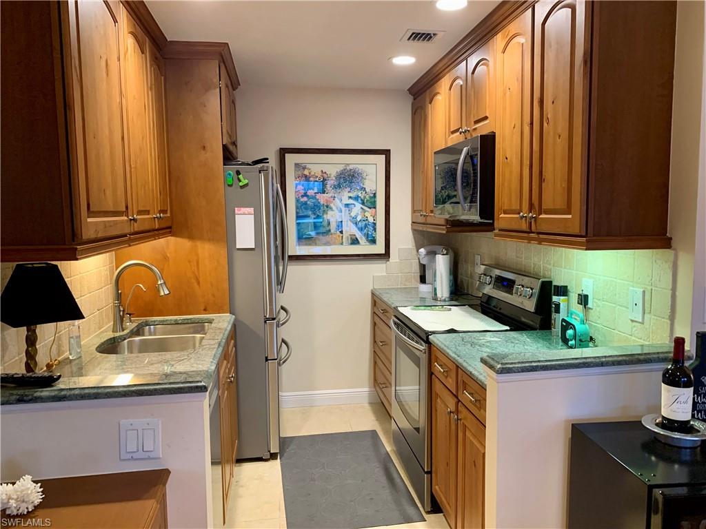 333 Harbour DR 211 photo 20