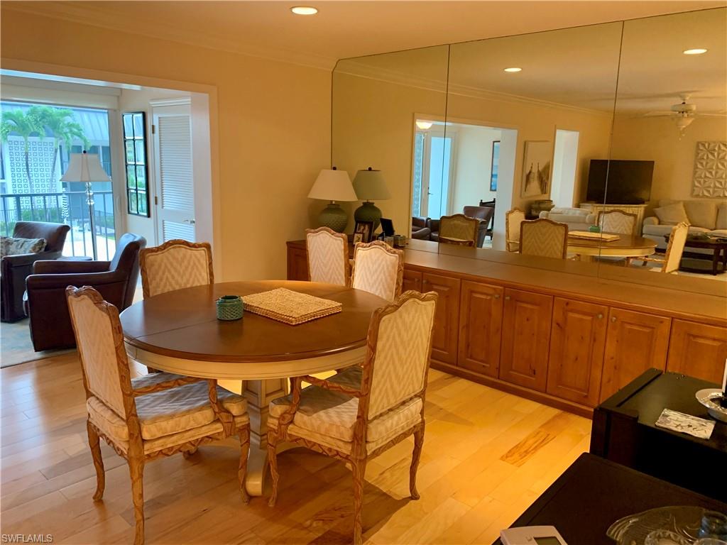 333 Harbour DR 211 photo 18