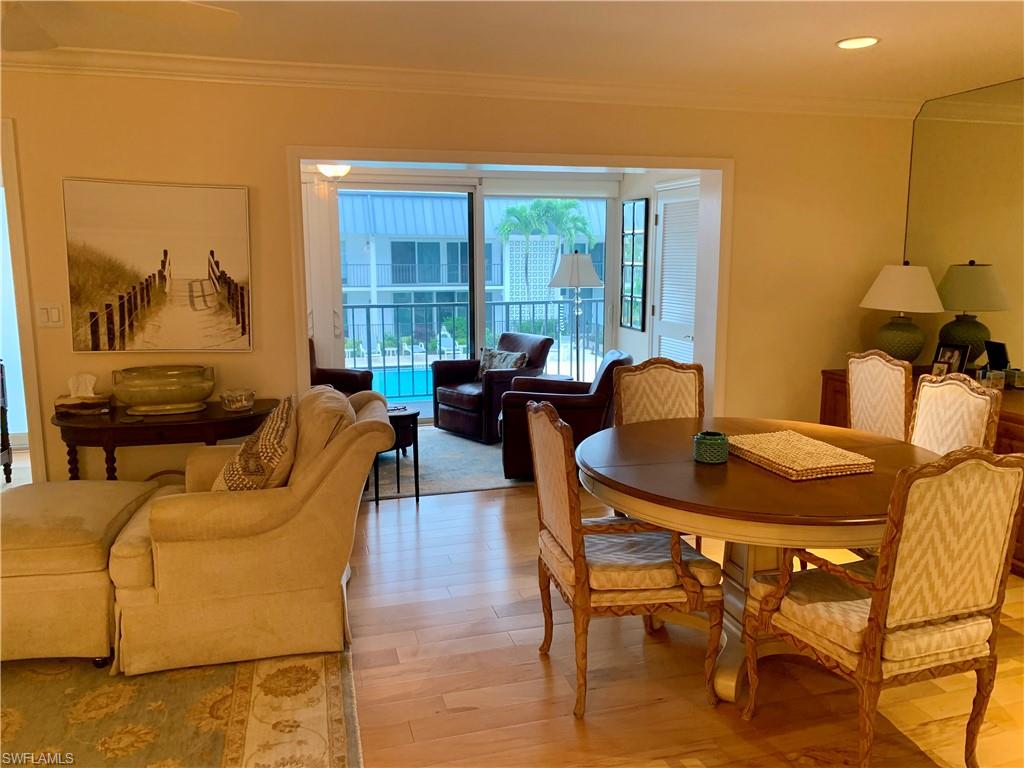 333 Harbour DR 211 photo 8