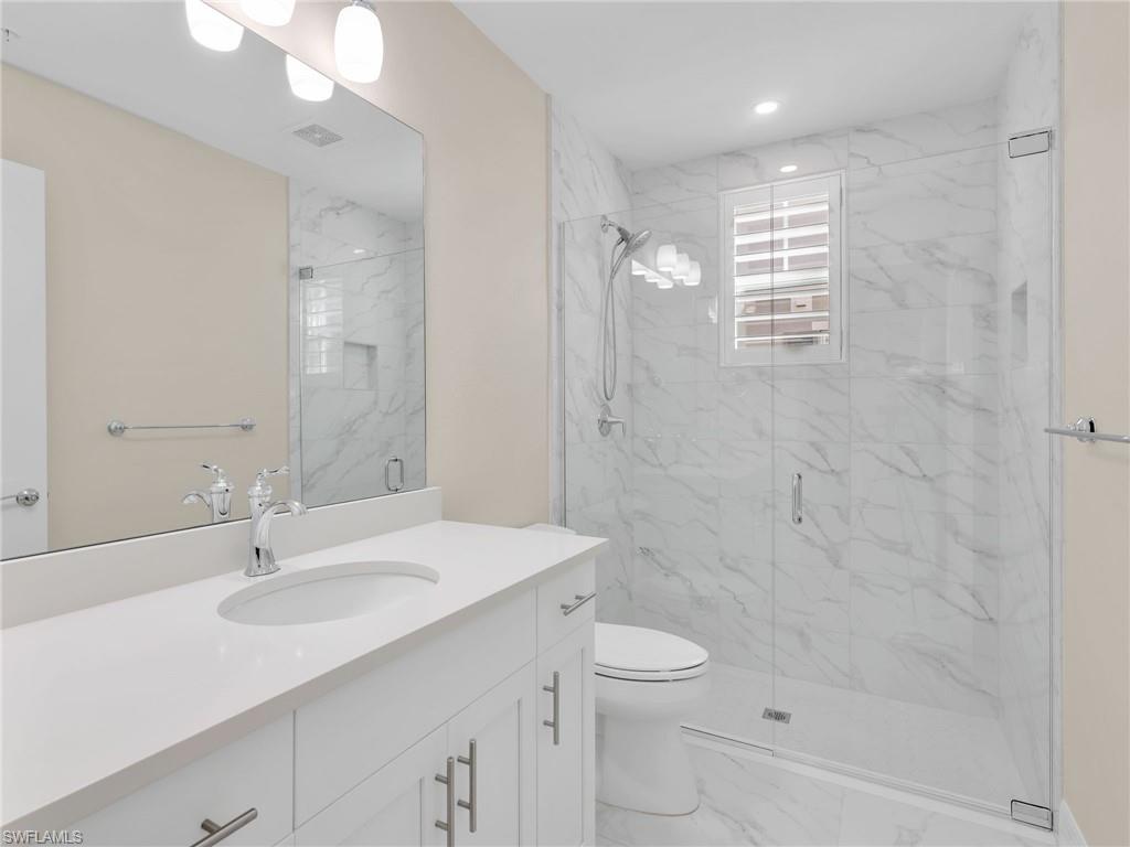 257 Indies Dr E 102 photo 22