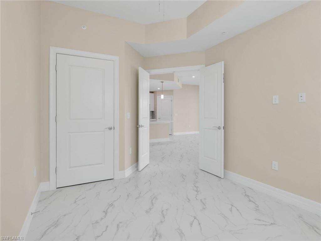 257 Indies Dr E 102 photo 19
