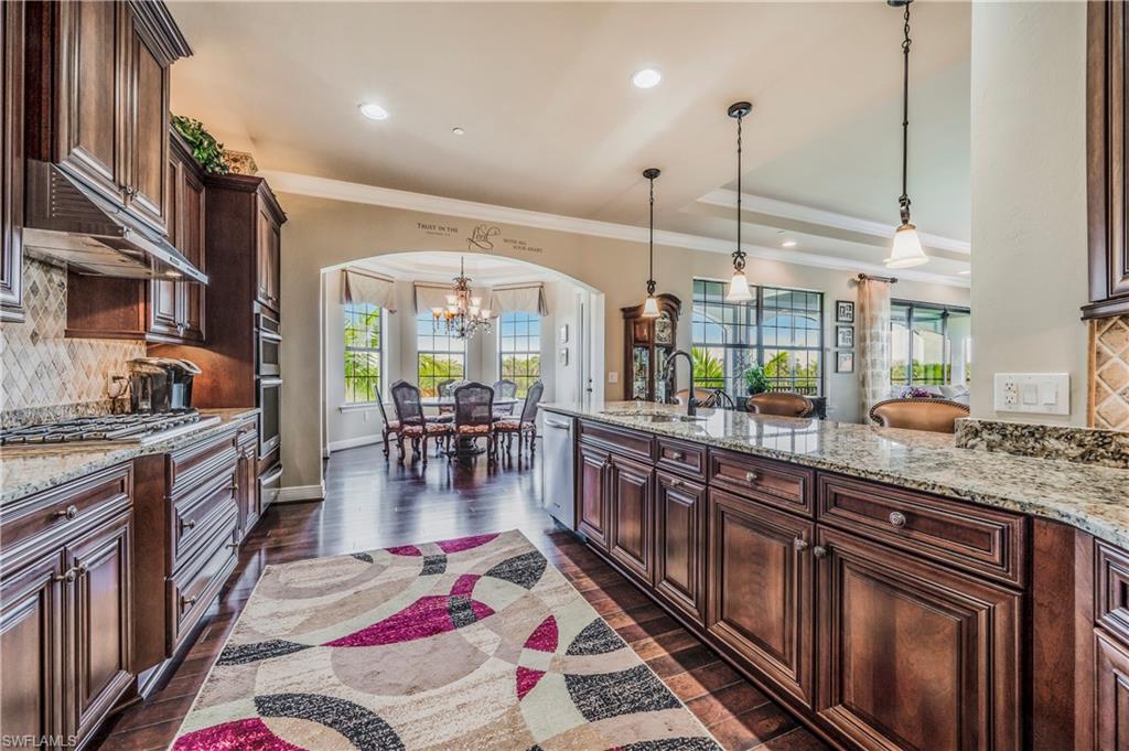Separate breakfast area with a wall of windows.