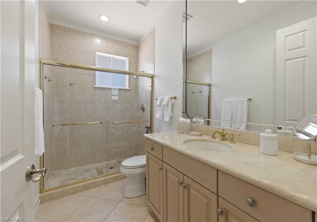 Guest full bath.