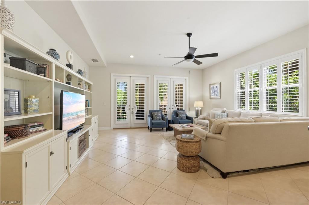 2859 Tiburon BLVD E 102 photo 25