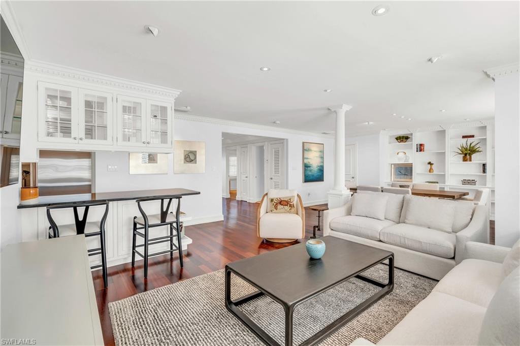 271 Broad AVE S 202