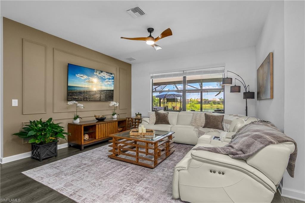 20195 Hartford BLVD photo 15