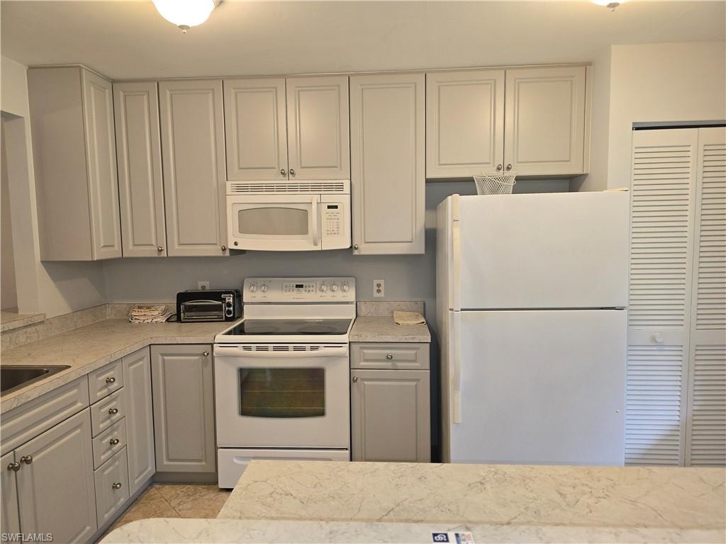 5622 Woodmere Lake CIR B102 photo 20