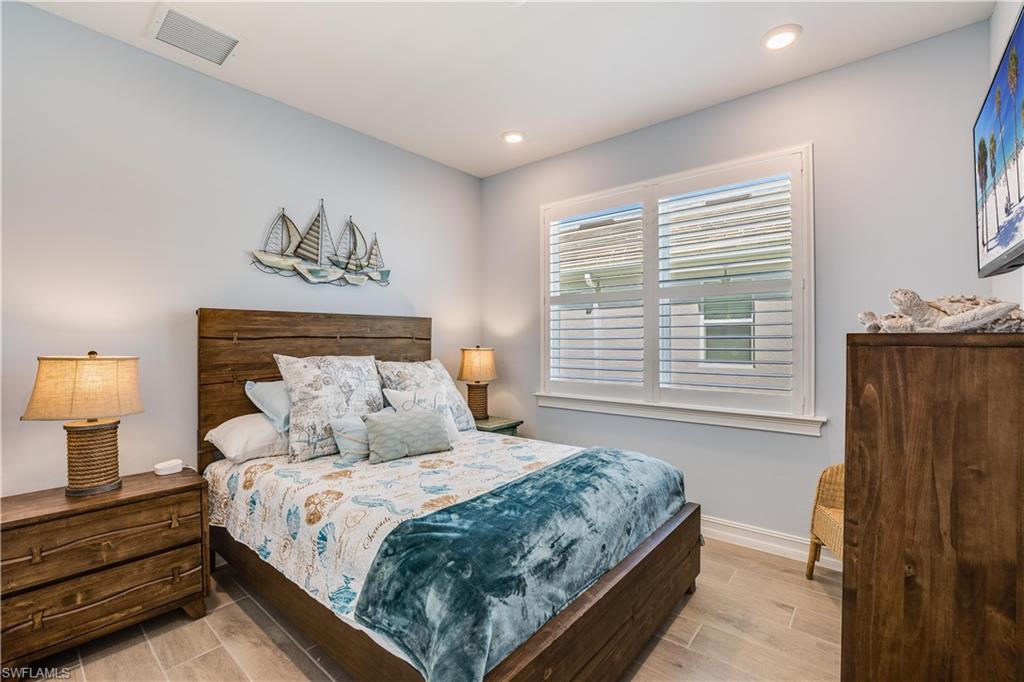 Guest bedroom