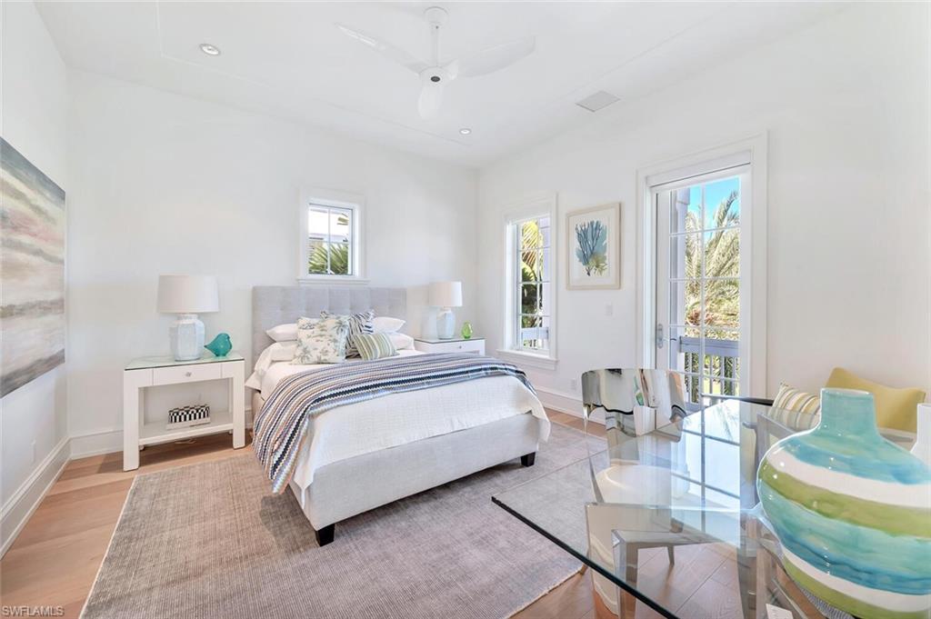 Queen Bed