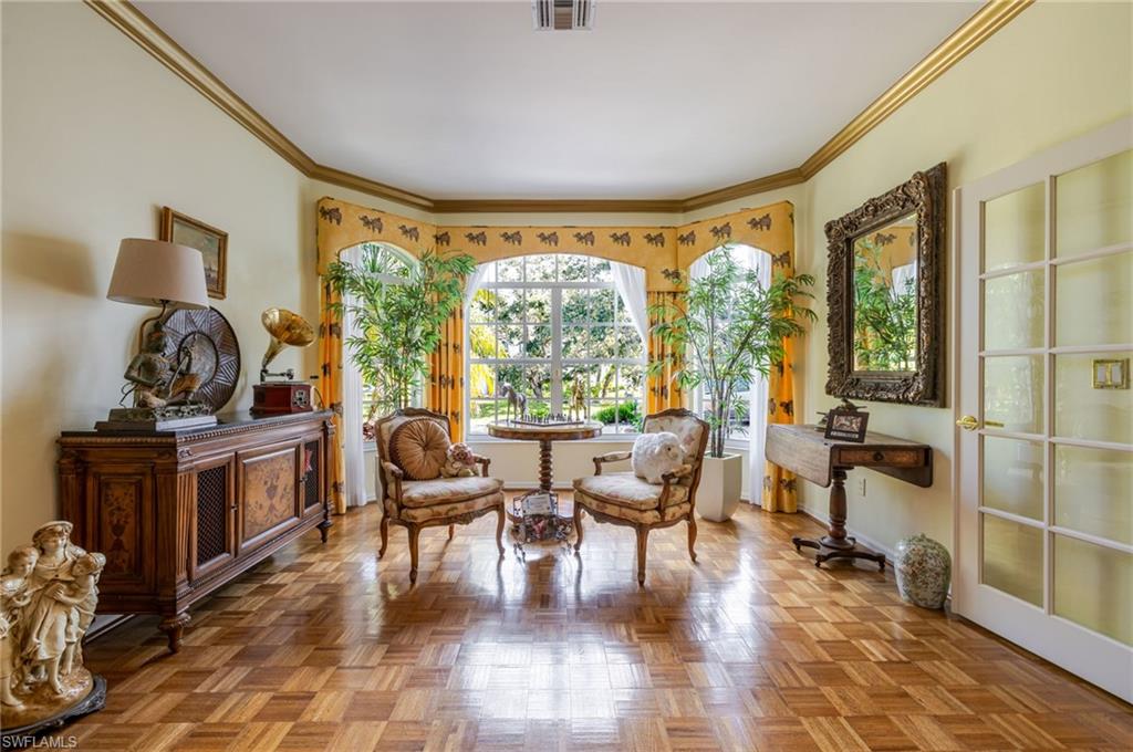 Living area with crown molding