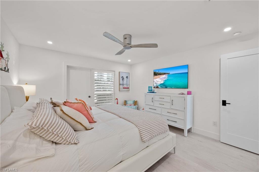 2100 Gulf Shore BLVD N 101 photo 17