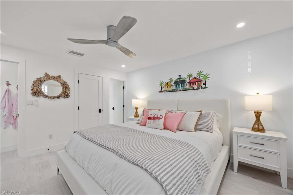 2100 Gulf Shore BLVD N 101 photo 16