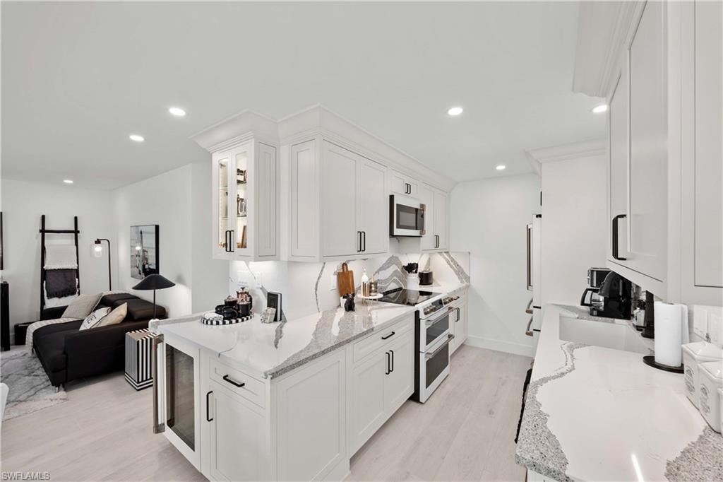2100 Gulf Shore BLVD N 101