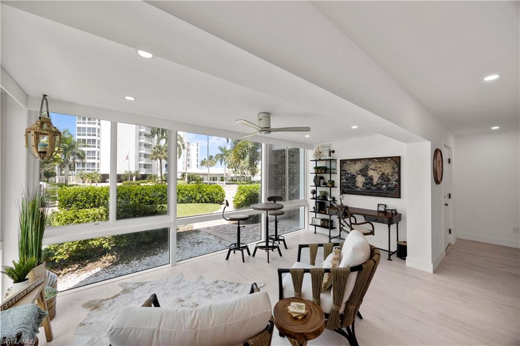 2100 Gulf Shore BLVD N 101