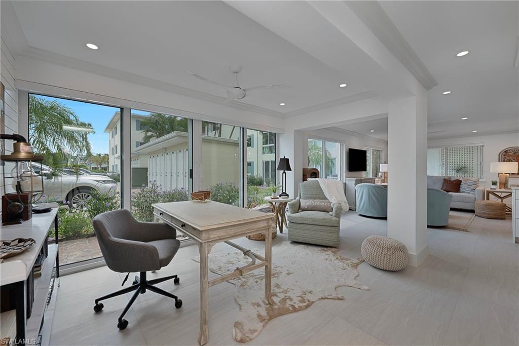 1950 Gulf Shore BLVD N 107