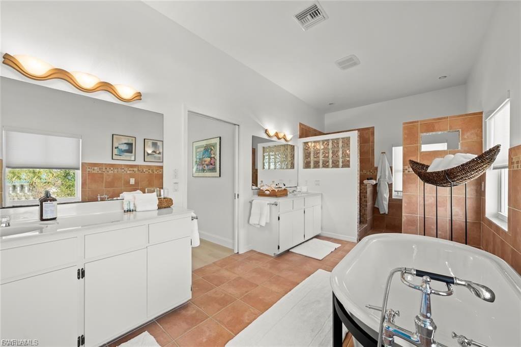 1163 Seagrape LN photo 39
