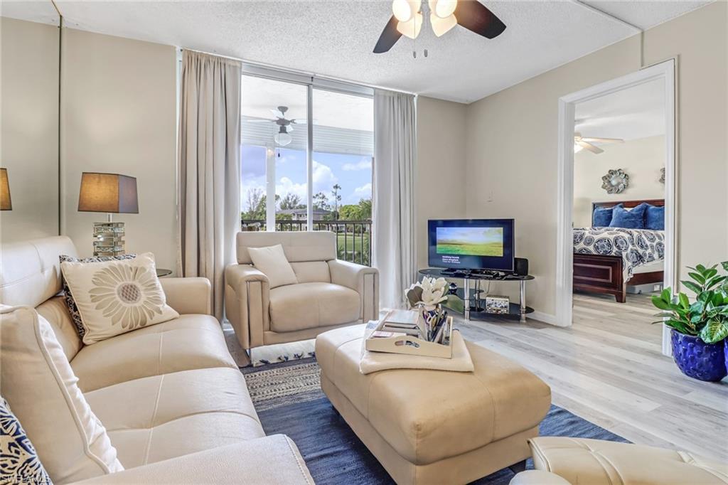 Very spacious condo with plenty of room for entertaining family and friends