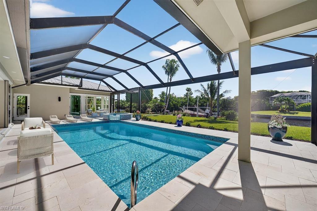 924 Kings Crown DR photo 34