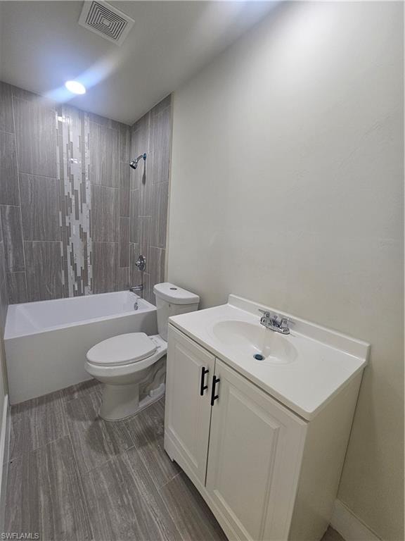 Full bath with bathtub / shower combination and vanity