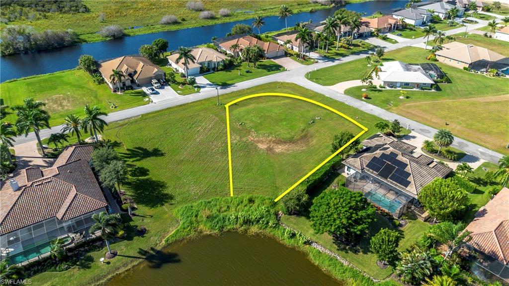 Aerial perspective of community featuring property parcel outlined