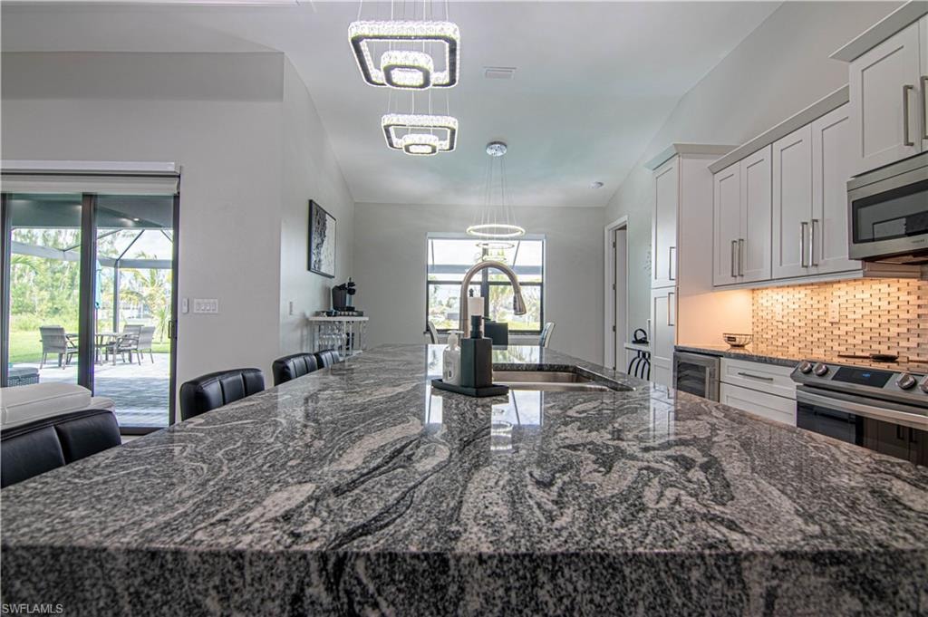 1833 SW 11th TER photo 8