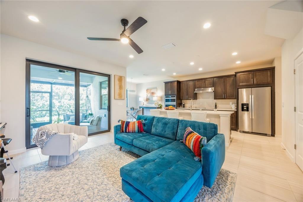 13057 Pembroke DR photo 6