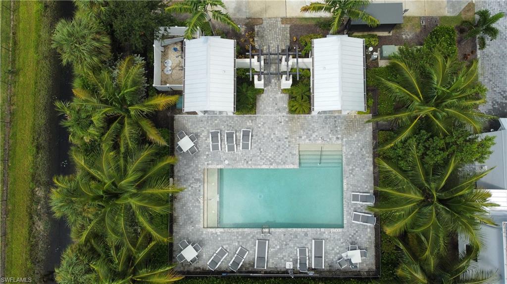 13057 Pembroke DR photo 33