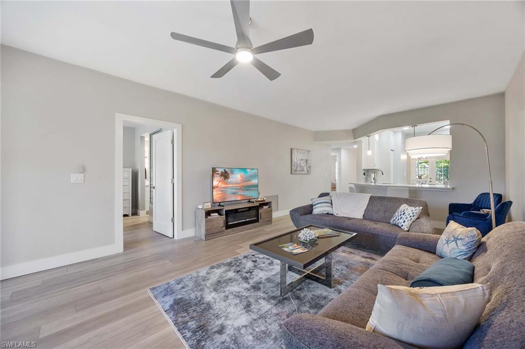 886 Tanbark DR 103 photo 12