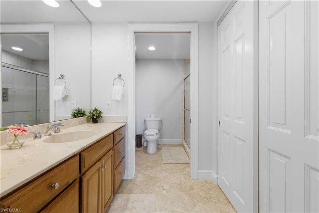 275 Indies WAY 403 photo 17