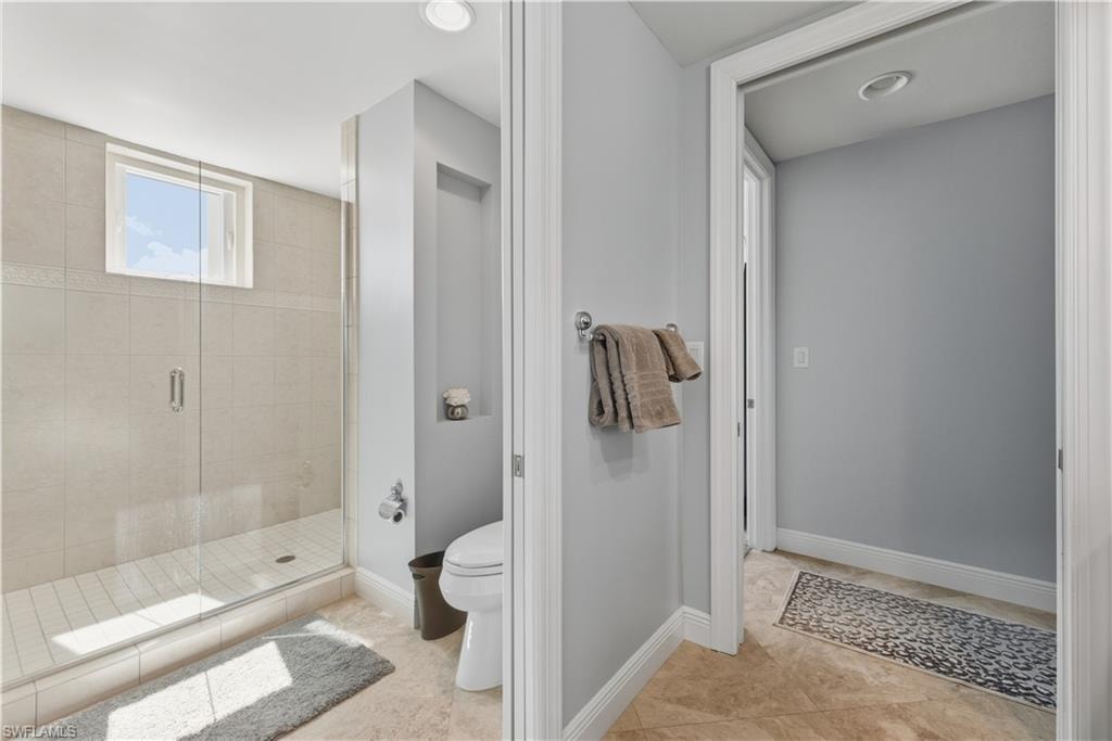 275 Indies WAY 403 photo 10