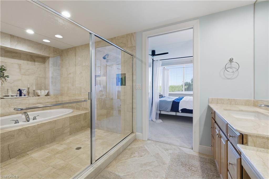 275 Indies WAY 403 photo 33