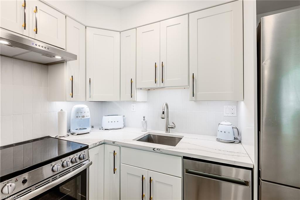 235 Seaview CT G1