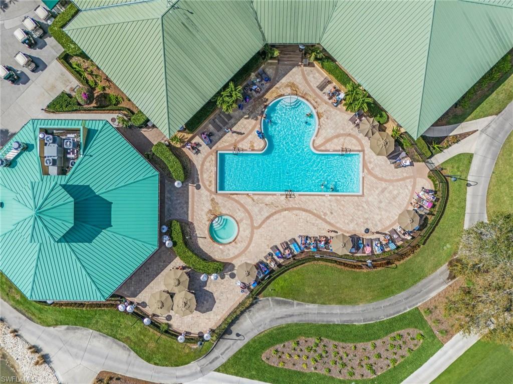 Aerial view of clubhouse, Eagles Nest and main pool.