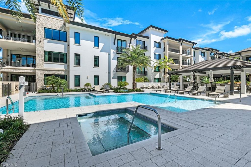 1130 3rd AVE S 215