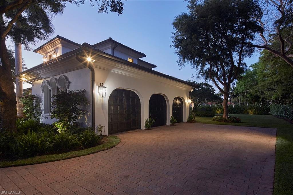 1609 Chinaberry WAY photo 32