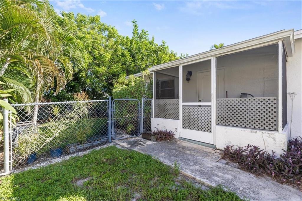 681/683 95th AVE N photo 29
