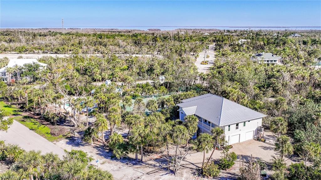 Beautiful Florida Style Home with New Metal Roof & New HardI Siding