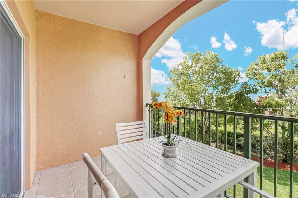 Balcony with outdoor dining space